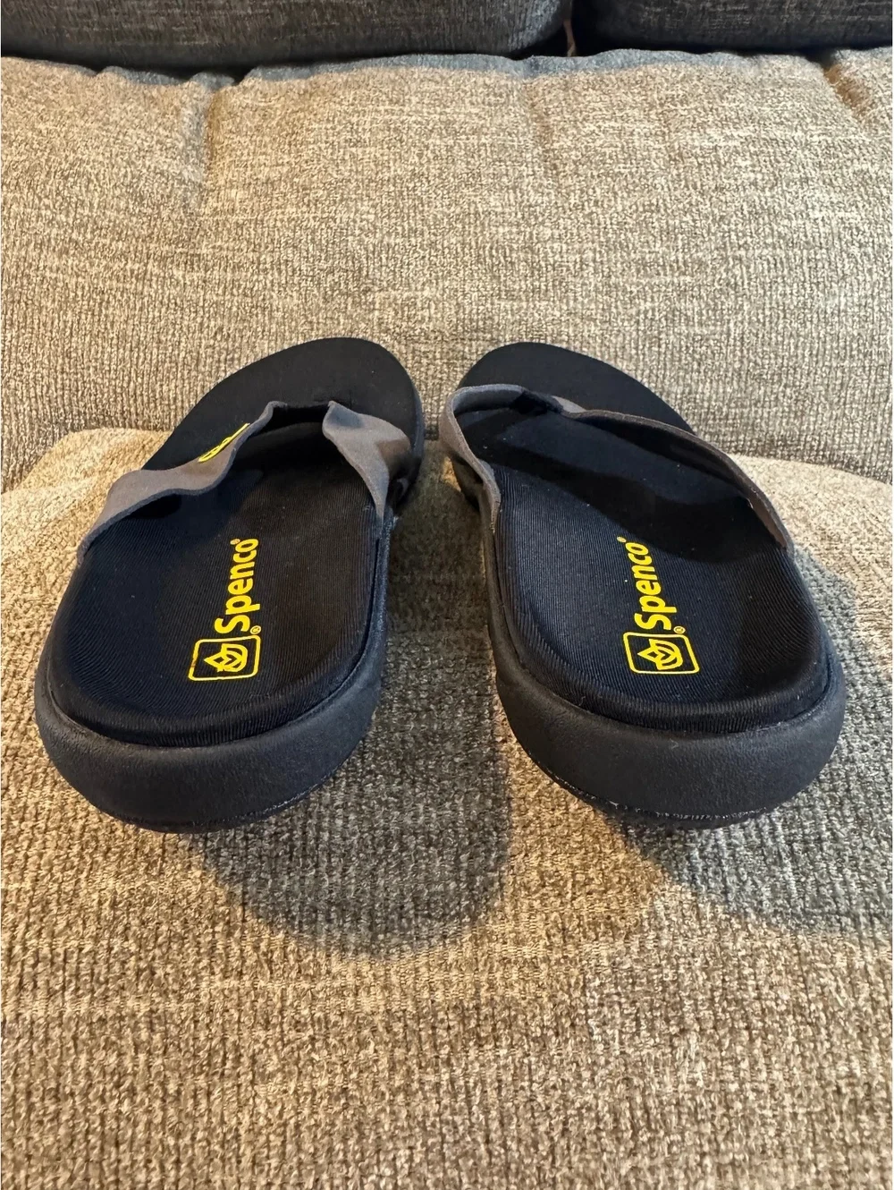 Spenco Women's Yumi Plus Orthotic Flip Flops Sandal Size 9 Black / Grey